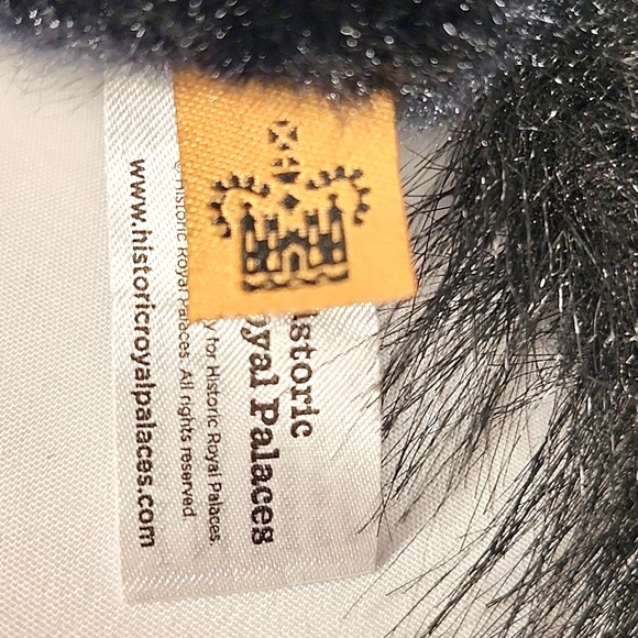 Tower of London raven soft plush toy - Picture 11 of 16